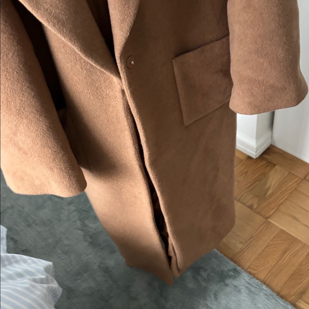 Reformation Sierra Oversized Coat in Camel - Picture 5 of 12
